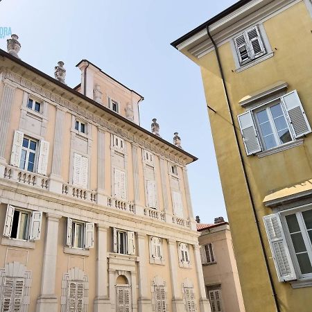 Cavana 2 Tirabora Short Rent Trieste Extérieur photo